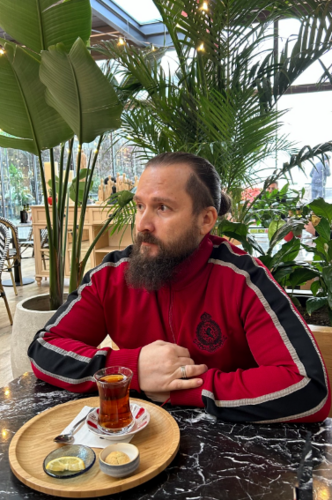 Anton Mikhlin